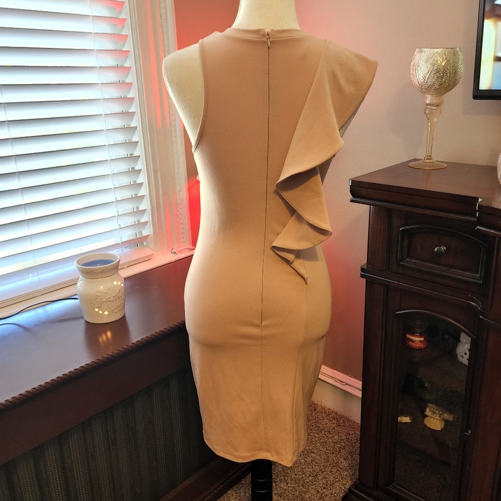 VENUS DRESS - Picture 2 of 4